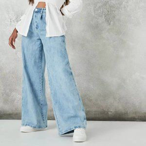 Missguided light blue baggy boyfriend jeans